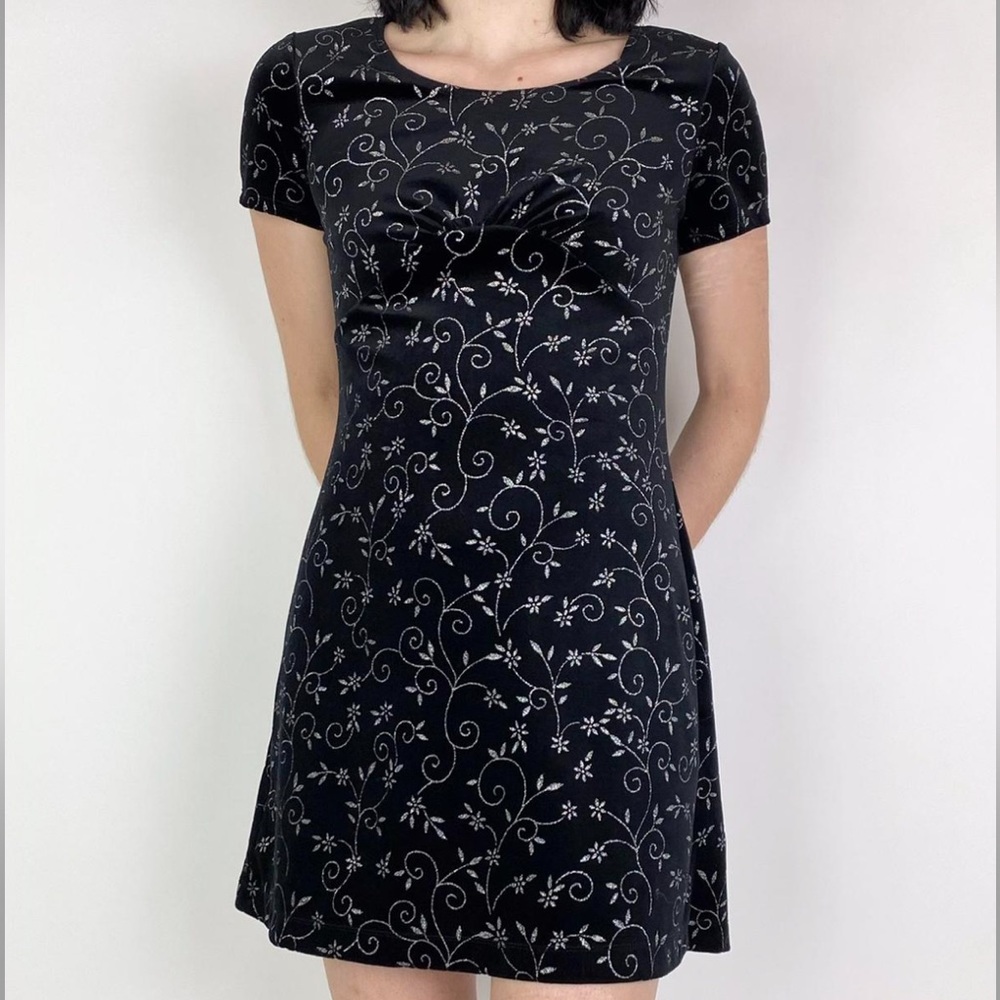 SOLD Vintage 90s grunge no boundaries floral babydoll velvet mini dress